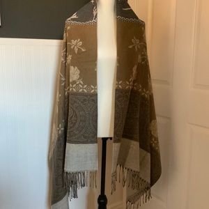 Reversible Shawl